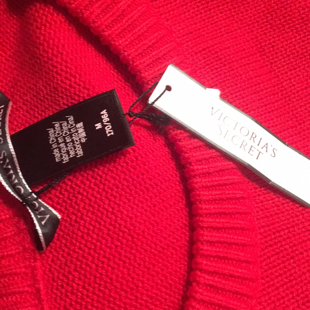 Victoria’s Secret sweater - Picture 6 of 7